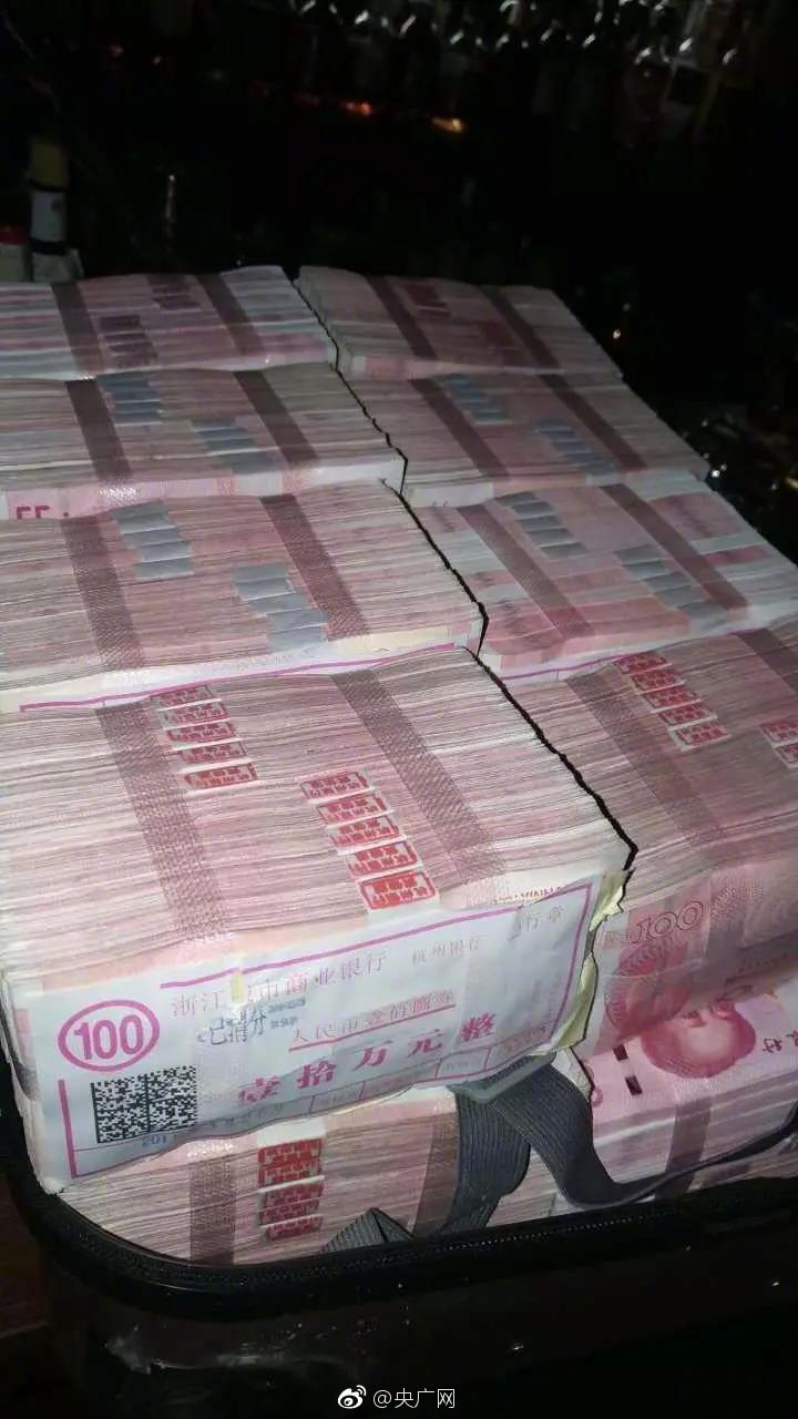 云梦饼子一条街在哪里?这条碳水狂魔必打卡的巷子藏得太深了!
