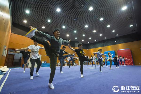 上海昌硕和悦馆晚上12点三楼,昌硕和悦馆晚上营业到几点