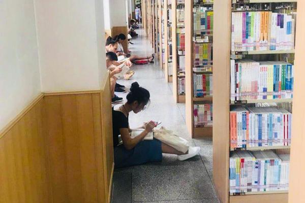上个车模要多少钱 _ 电脑软件园,车模一般怎么收费
