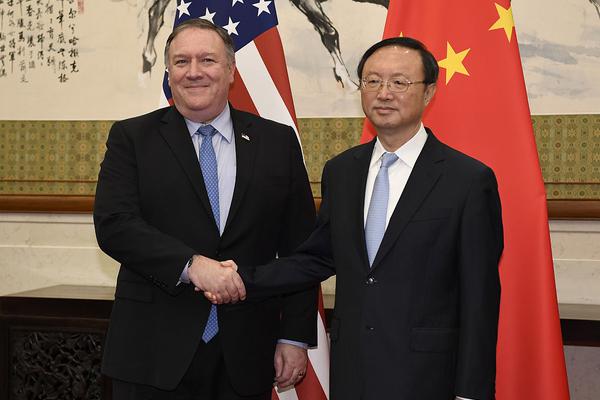 楼凤论坛网站到底怎么玩,楼凤是什么意思啊!