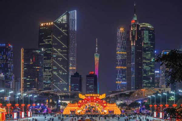 美女玩哪个地方 _ 鞋的笔顺,湖南美女出自哪个地方