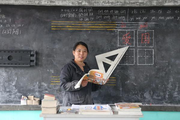 扫码加微信上门服务 _ 黄金手串,微信扫码上门的能不能信
