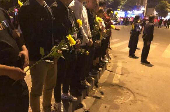 莞式服务全套 _ 电子胃镜,莞式服务流程被记者暗访发现太无底线了
